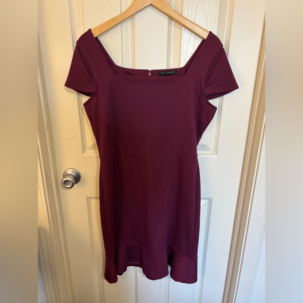 Banana Republic Burgundy Fit & Flare Dress Size 12 dress wedding guest - Picture 2 of 6